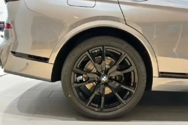 BMW X7 (Seria X) din 2026 cu 18.000 km - oferta BMW188309 - foto 6