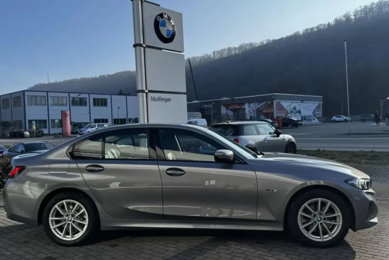 BMW 330 (Seria 3) din 2023 cu 51.325 km - oferta BMW188311 - foto 4