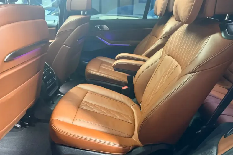 BMW X7 M60 (Seria X) din 2023 cu 83.000 km - oferta BMW188313 - foto 12