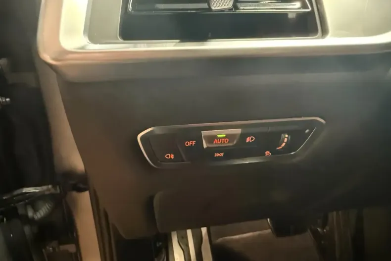 BMW X7 M60 (Seria X) din 2023 cu 83.000 km - oferta BMW188313 - foto 16