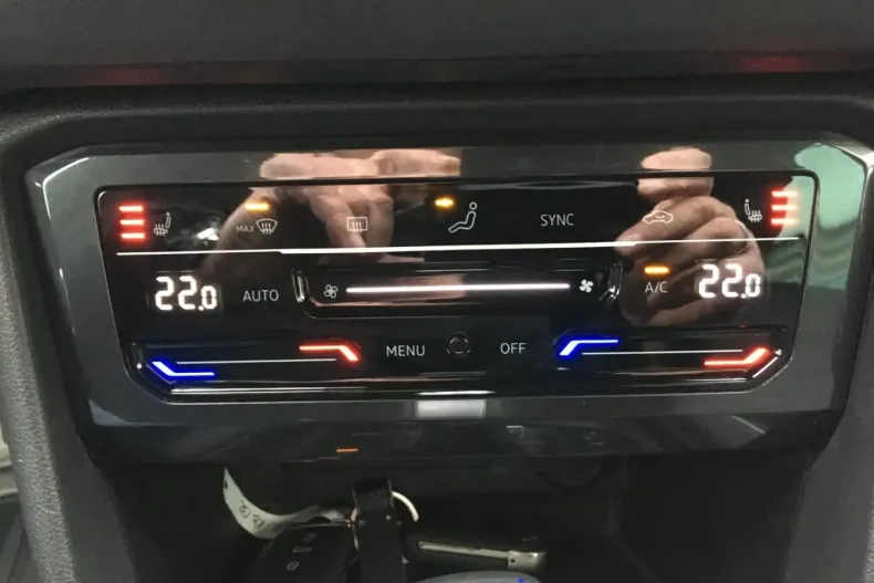 Volkswagen Tiguan din 2022 cu 86.443 km - oferta VOL188317 - foto 20