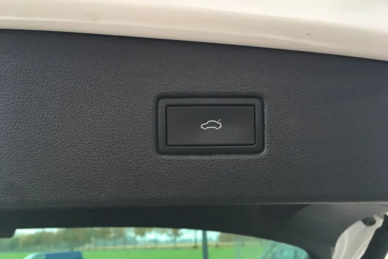 Volkswagen Tiguan din 2022 cu 86.443 km - oferta VOL188317 - foto 22