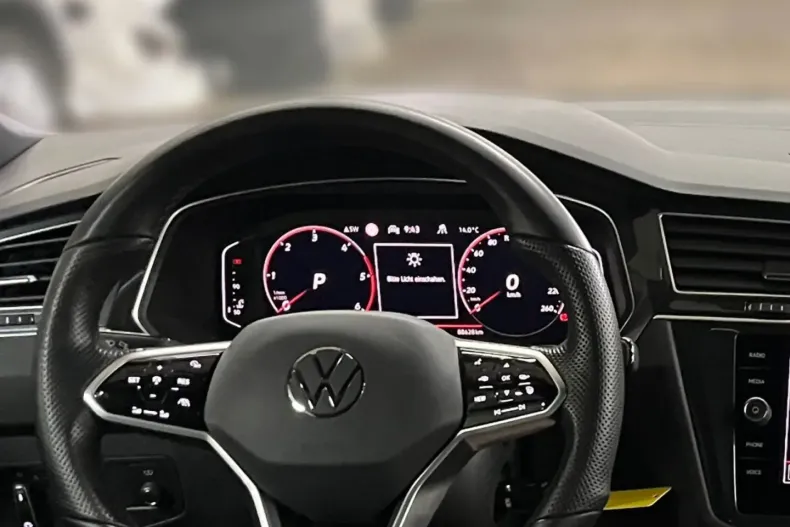 Volkswagen Tiguan din 2022 cu 88.677 km - oferta VOL188321 - foto 11