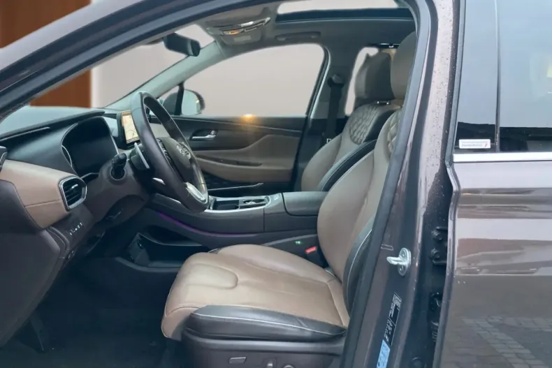 Hyundai SANTA FE din 2021 cu 59.250 km - oferta HYU188332 - foto 5