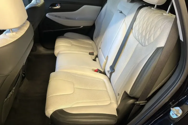 Hyundai SANTA FE din 2021 cu 83.645 km - oferta HYU188333 - foto 8