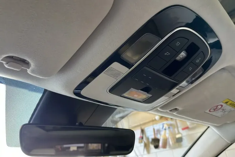 Hyundai SANTA FE din 2021 cu 83.645 km - oferta HYU188333 - foto 23