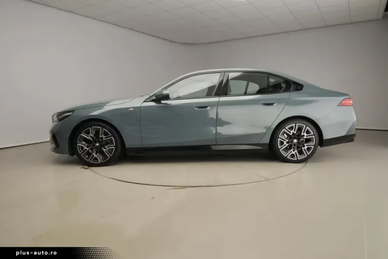 BMW 530 (Seria 5) din 2025 cu 30.000 km - oferta BMW188342 - foto 4
