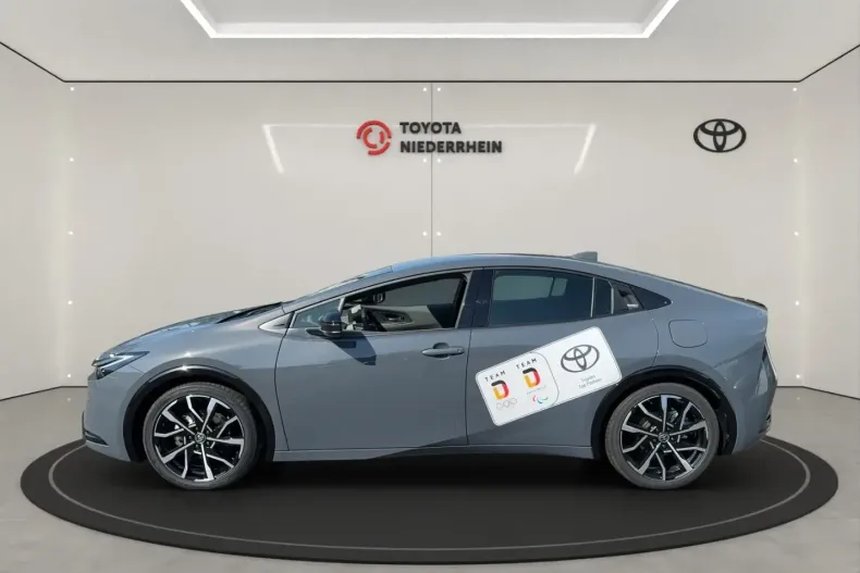 Toyota Prius din 2023 cu 9.935 km - oferta TOY188346 - foto 6