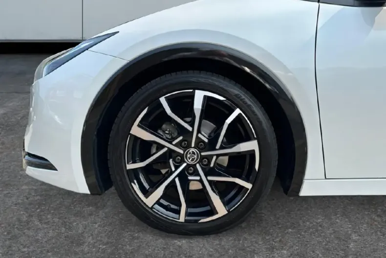 Toyota Prius din 2023 cu 39.990 km - oferta TOY188347 - foto 13