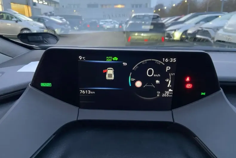 Toyota Prius din 2025 cu 4.990 km - oferta TOY188350 - foto 15