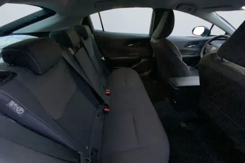 Toyota Prius din 2025 cu 4.990 km - oferta TOY188350 - foto 19