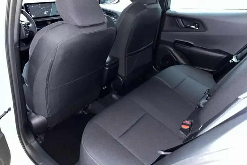 Toyota Prius din 2023 cu 45.000 km - oferta TOY188352 - foto 12