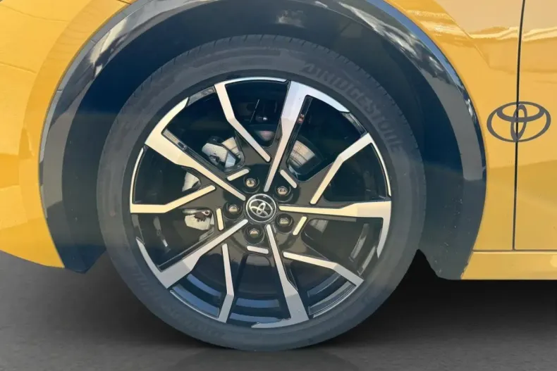 Toyota Prius din 2024 cu 8.500 km - oferta TOY188354 - foto 16