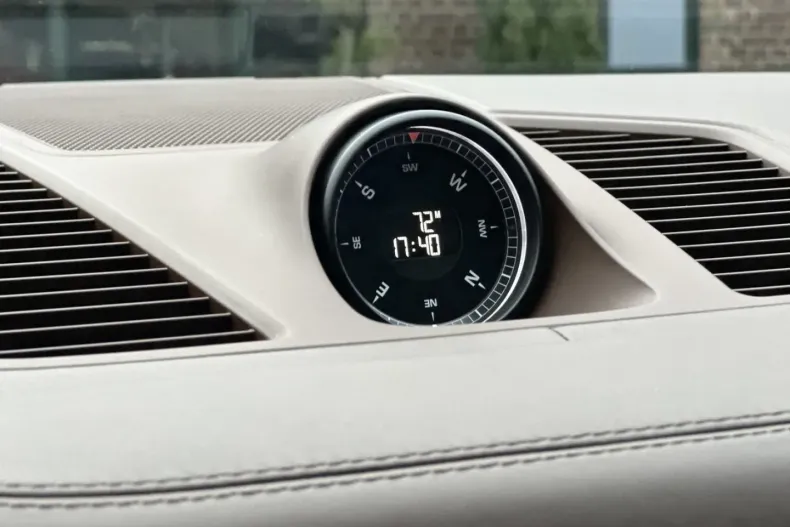 Porsche Cayenne din 2022 cu 34.900 km - oferta POR188359 - foto 21