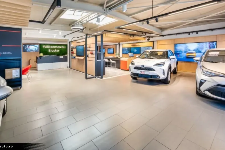 Toyota Prius din 2023 cu 33.500 km - oferta TOY188361 - foto 18