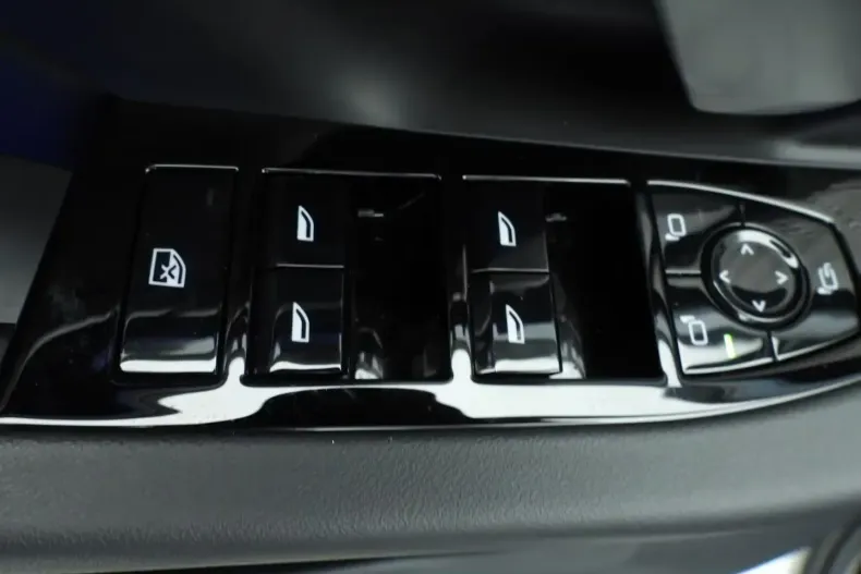 BMW 530 (Seria 5) din 2025 cu 28.000 km - oferta BMW188375 - foto 14