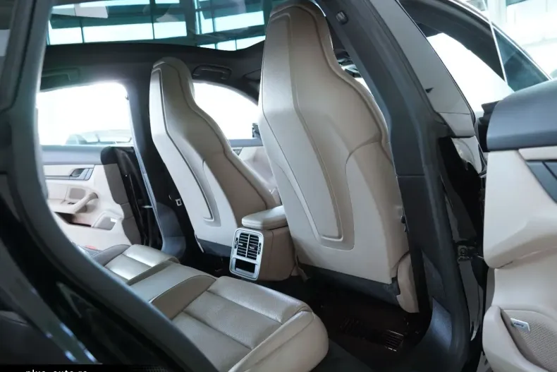 Porsche Taycan din 2021 cu 52.900 km - oferta POR188376 - foto 17