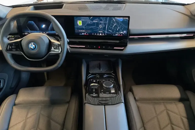 BMW 530 (Seria 5) din 2024 cu 34.808 km - oferta BMW188383 - foto 9