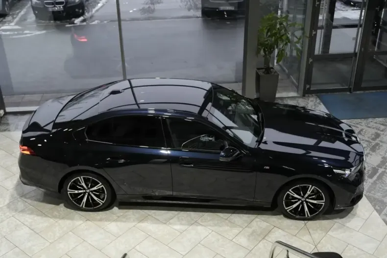 BMW 520 (Seria 5) din 2025 cu 10.000 km - oferta BMW188384 - foto 3