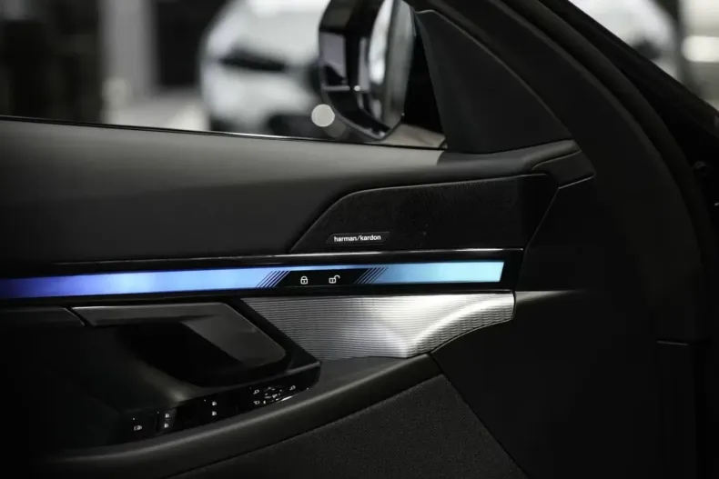 BMW 520 (Seria 5) din 2025 cu 10.000 km - oferta BMW188384 - foto 11