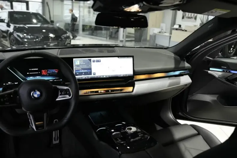 BMW 520 (Seria 5) din 2025 cu 10.000 km - oferta BMW188384 - foto 17