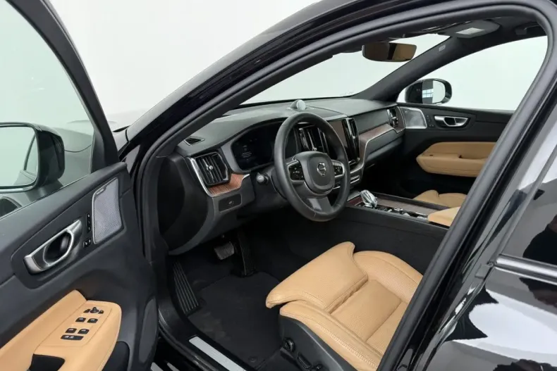 Volvo XC60 din 2025 cu 24.775 km - oferta VOL188386 - foto 10