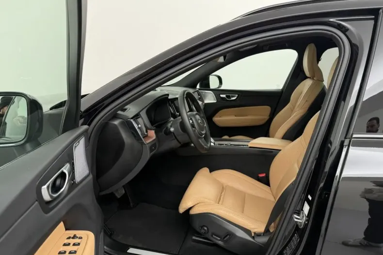 Volvo XC60 din 2025 cu 24.775 km - oferta VOL188386 - foto 11