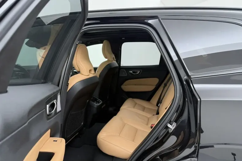 Volvo XC60 din 2025 cu 24.775 km - oferta VOL188386 - foto 12