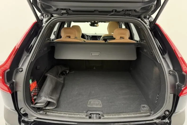 Volvo XC60 din 2025 cu 24.775 km - oferta VOL188386 - foto 13