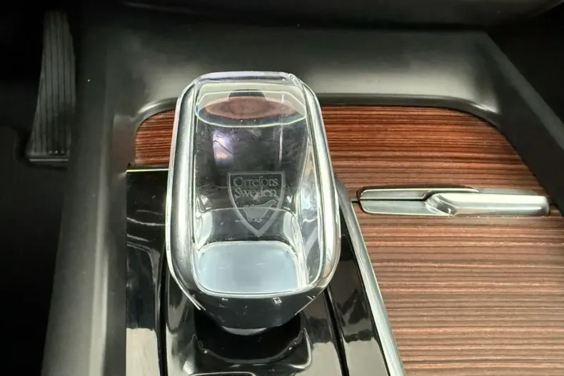 Volvo XC60 din 2025 cu 24.775 km - oferta VOL188386 - foto 40