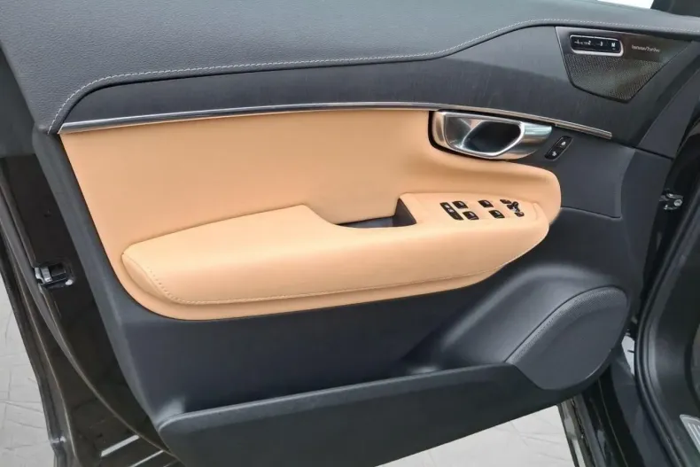 Volvo XC90 din 2025 cu 13.025 km - oferta VOL188387 - foto 11