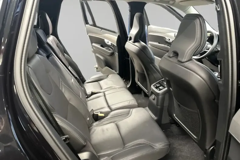 Volvo XC90 din 2024 cu 37.009 km - oferta VOL188388 - foto 17