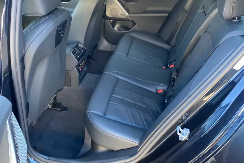 BMW 520 (Seria 5) din 2024 cu 22.200 km - oferta BMW188389 - foto 9