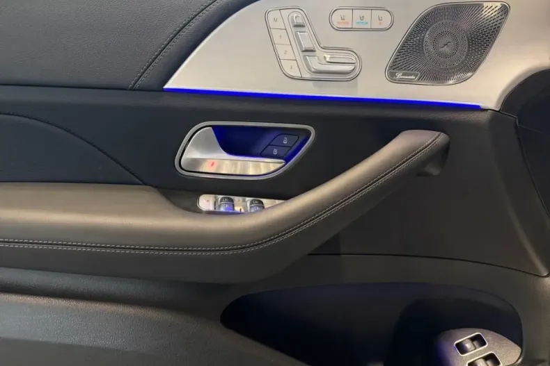 Mercedes-Benz GLE 400 (Clasa GLE) din 2024 cu 15.910 km - oferta MER188391 - foto 7