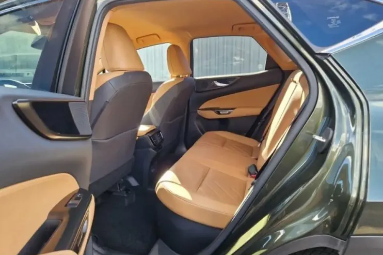 Lexus NX 450h din 2024 cu 37.946 km - oferta LEX188392 - foto 11