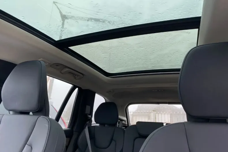 Volvo XC90 din 2025 cu 20.615 km - oferta VOL188393 - foto 9