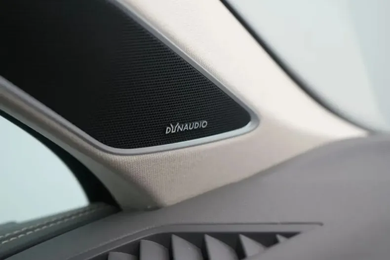 Volkswagen Touareg din 2025 cu 18.000 km - oferta VOL188394 - foto 5