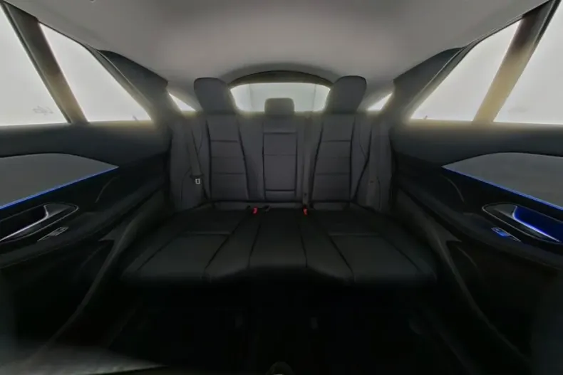 Mercedes-Benz GLE 300 (Clasa GLE) din 2024 cu 24.184 km - oferta MER188399 - foto 7