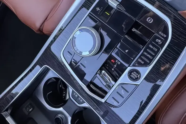 BMW X7 M60 (Seria X) din 2022 cu 25.499 km - oferta BMW188400 - foto 15