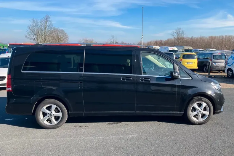 Mercedes-Benz V 300 (Clasa V) din 2023 cu 37.569 km - oferta MER188401 - foto 8