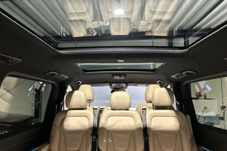 Mercedes-Benz V 300 (Clasa V) din 2023 cu 64.067 km - oferta MER188403 - foto 17