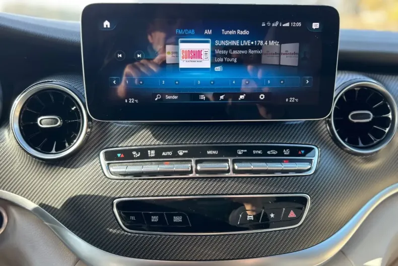 Mercedes-Benz V 300 (Clasa V) din 2023 cu 49.389 km - oferta MER188404 - foto 19