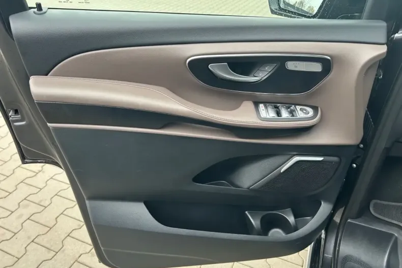 Mercedes-Benz V 300 (Clasa V) din 2023 cu 56.683 km - oferta MER188405 - foto 7