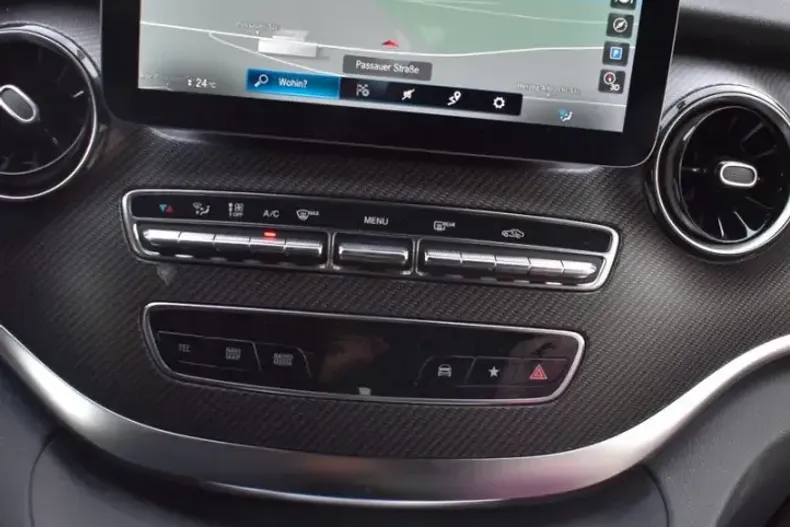 Mercedes-Benz V 300 (Clasa V) din 2022 cu 83.000 km - oferta MER188409 - foto 13