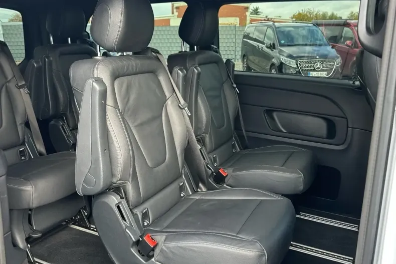 Mercedes-Benz V 300 (Clasa V) din 2022 cu 99.925 km - oferta MER188411 - foto 11