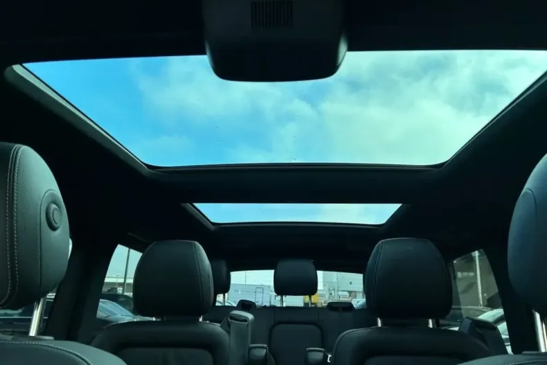 Mercedes-Benz V 300 (Clasa V) din 2025 cu 19.778 km - oferta MER188412 - foto 16