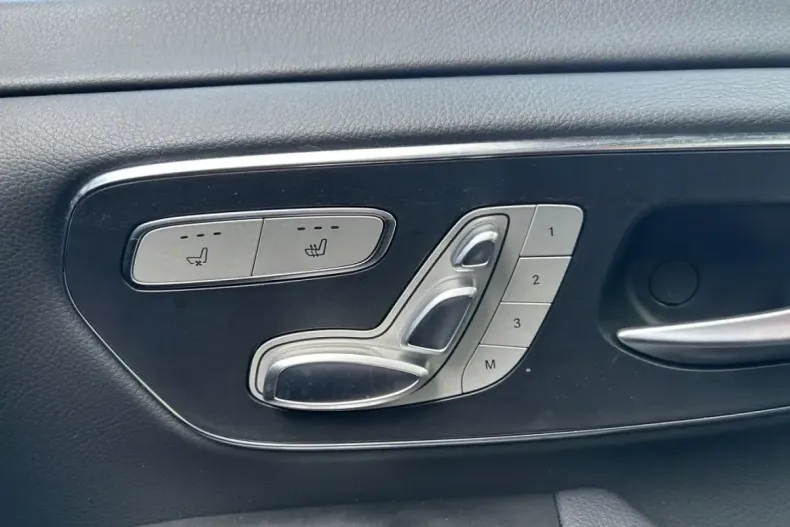 Mercedes-Benz V 300 (Clasa V) din 2025 cu 19.778 km - oferta MER188412 - foto 17