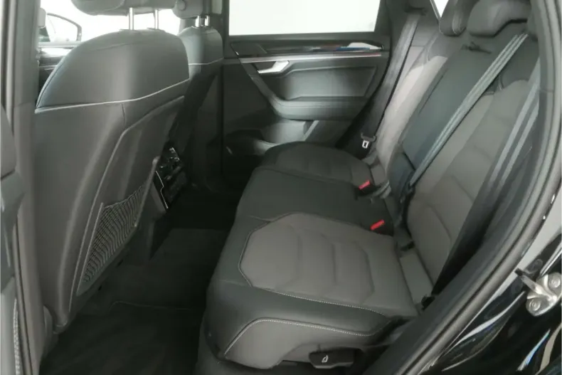 Volkswagen Touareg din 2024 cu 23.678 km - oferta VOL188423 - foto 14