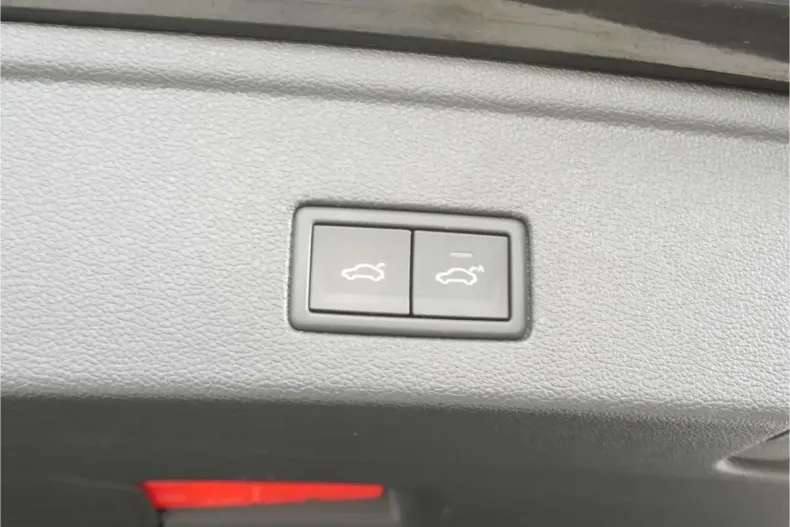 Volkswagen Touareg din 2024 cu 23.678 km - oferta VOL188423 - foto 18