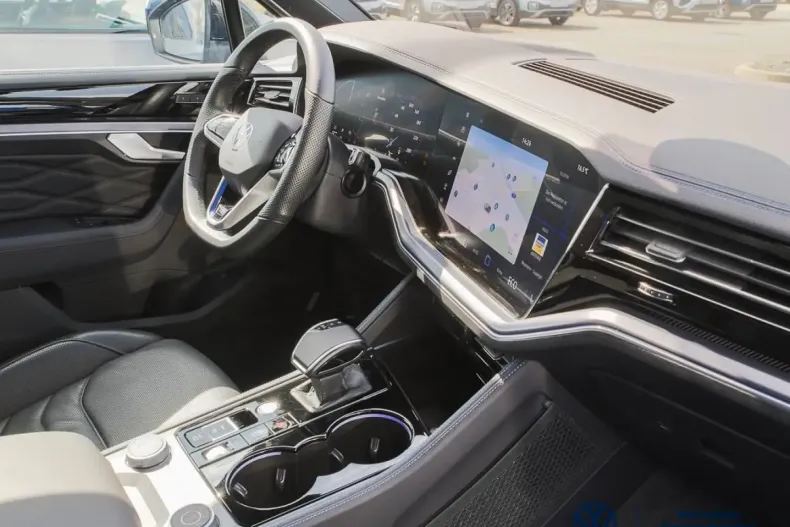 Volkswagen Touareg din 2023 cu 17.500 km - oferta VOL188424 - foto 5